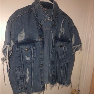 Short sleeve: ripped jean jacket.